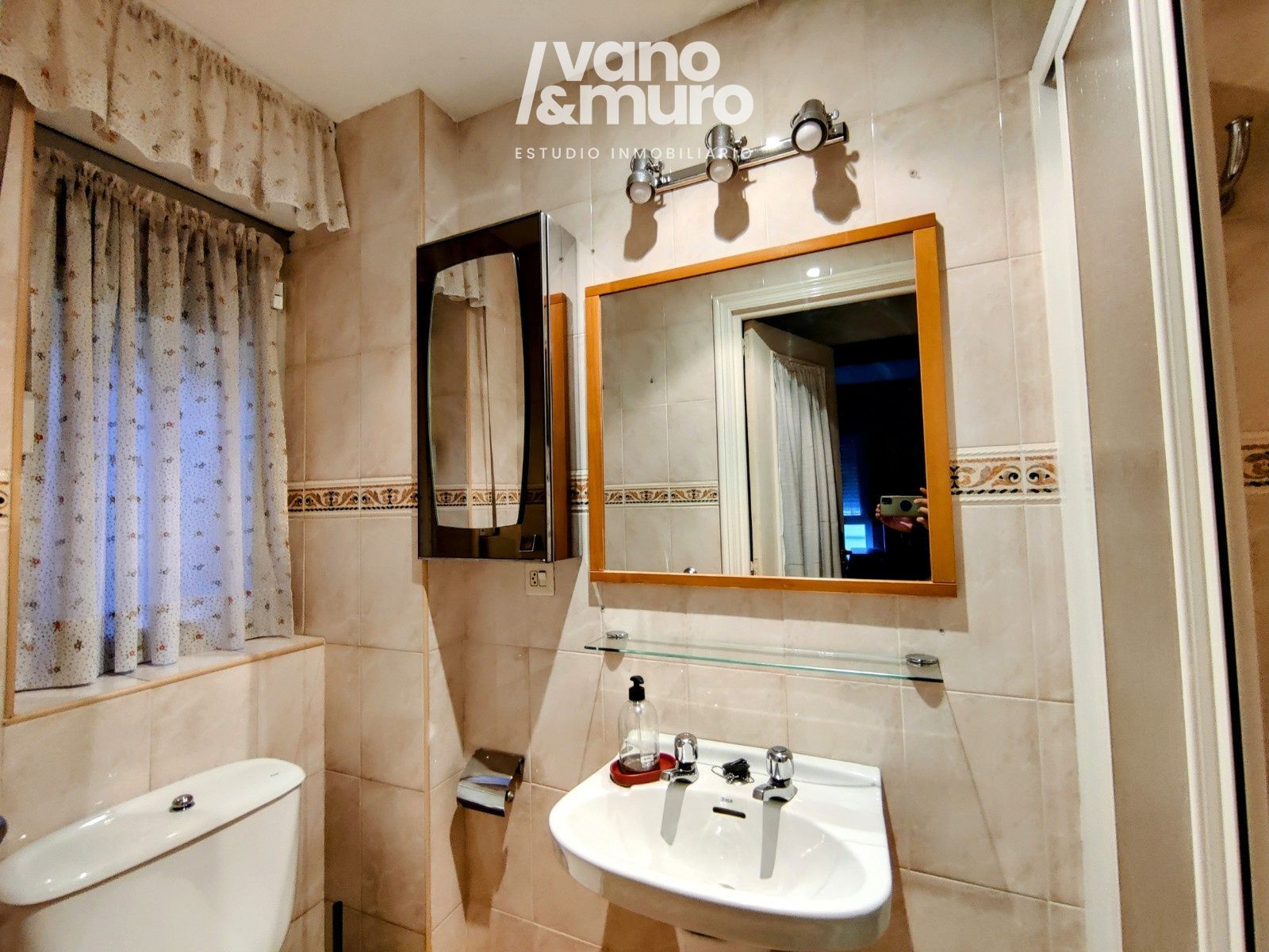 habitacion en salamanca ·  335€