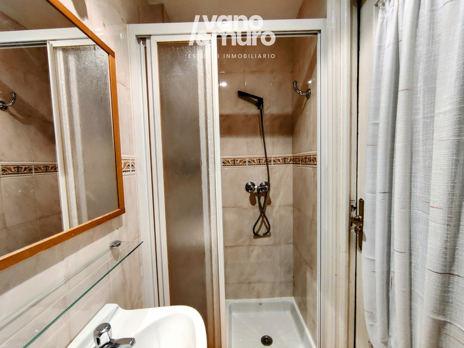habitacion en salamanca ·  335€