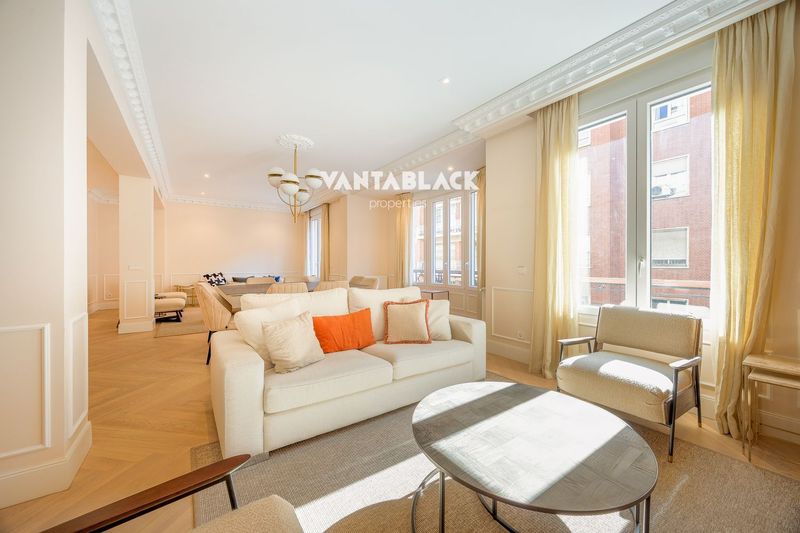 Piso en venta Madrid. Ref: 1337. Vantablack Properties