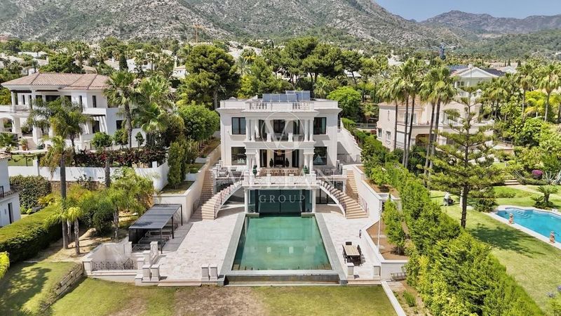 Chalet Independiente en venta Marbella, Málaga. Ref: 1210. Velian Group