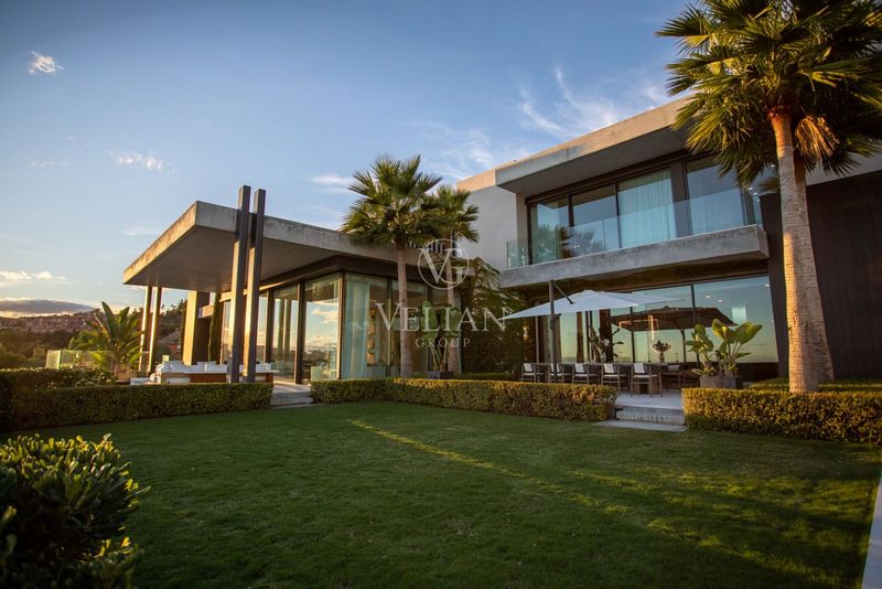 Chalet Independiente en venta Benahavis, Málaga. Ref: 1242. Velian Group