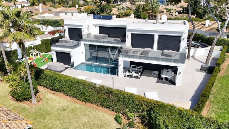 Chalet Independiente en venta Marbella, Málaga. Ref: 1282. Velian Group