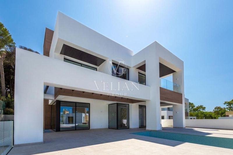 Chalet Independiente en venta Marbella, Málaga. Ref: 1337. Velian Group