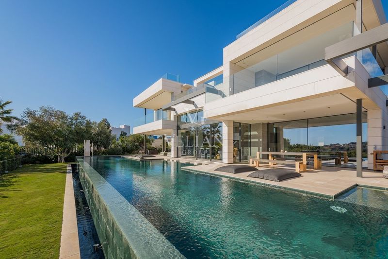 Chalet Independiente en venta Marbella, Málaga. Ref: 1678. Velian Group