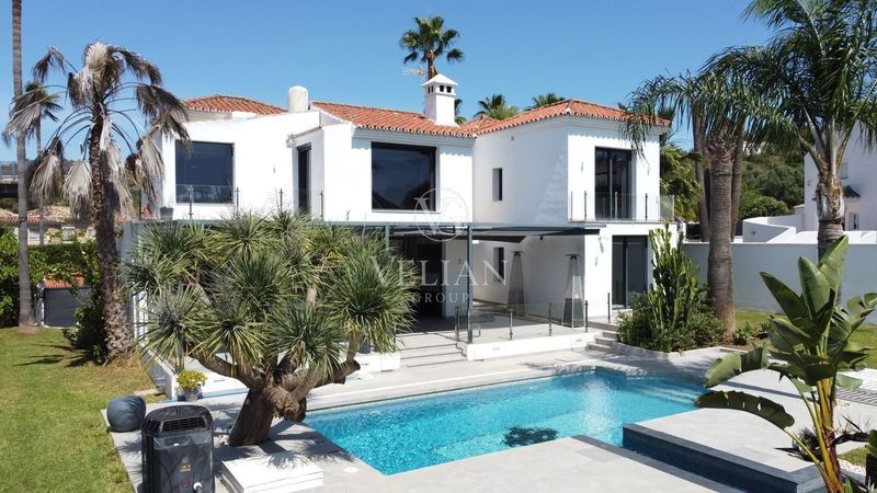 Chalet Independiente en venta Marbella, Málaga. Ref: 1681. Velian Group