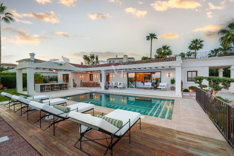 Chalet Independiente en venta Marbella, Málaga. Ref: 1688. Velian Group