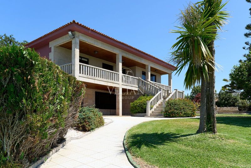 Chalet Independiente en venta Sanxenxo, Pontevedra. Ref: 1712. Velian Group