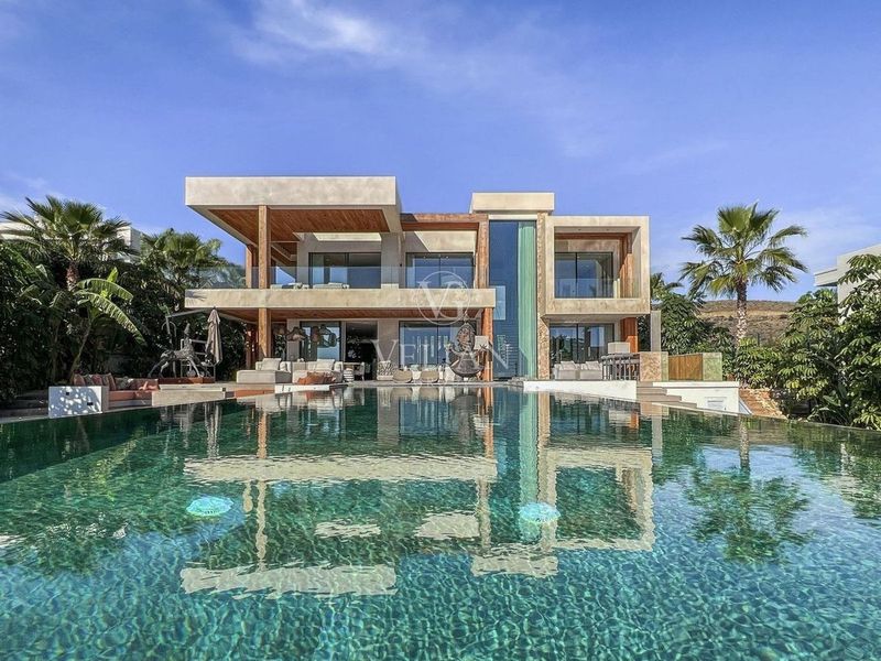 Chalet Independiente en venta Benahavis, Málaga. Ref: 1986. Velian Group