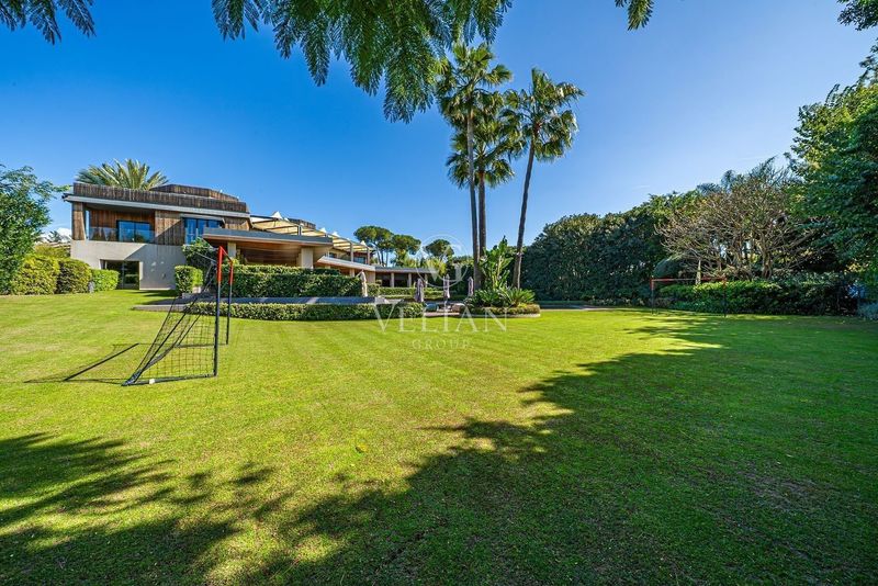 Chalet Independiente en venta Marbella, Málaga. Ref: 1990. Velian Group