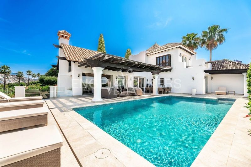 Chalet Independiente en venta Benahavis, Málaga. Ref: 2003. Velian Group