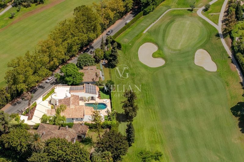 Chalet Independiente en venta Marbella, Málaga. Ref: 2007. Velian Group