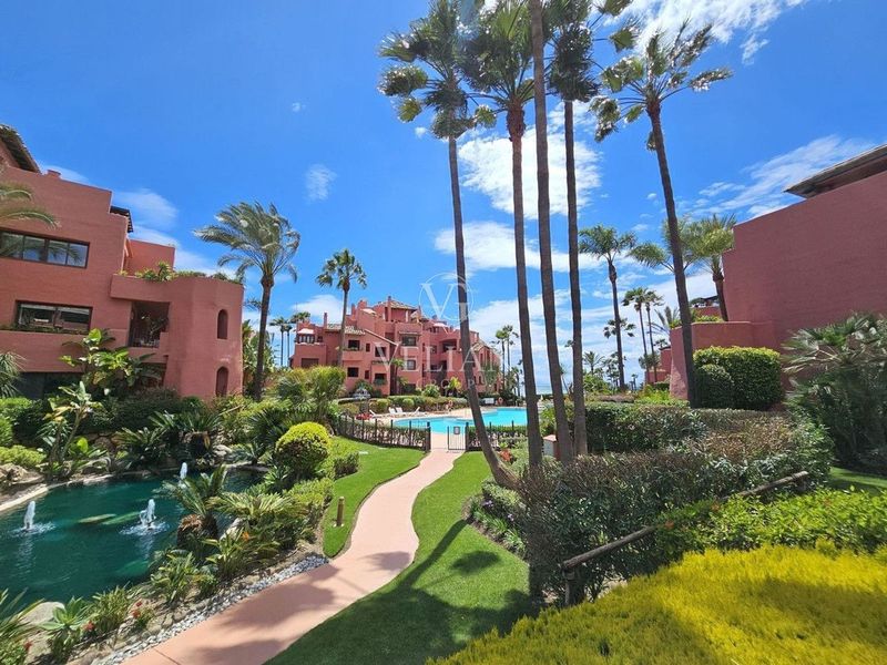 Piso en venta Estepona, Málaga. Ref: 2015. Velian Group