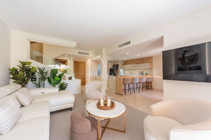 Ático en venta Estepona, Málaga. Ref: 2041. Velian Group