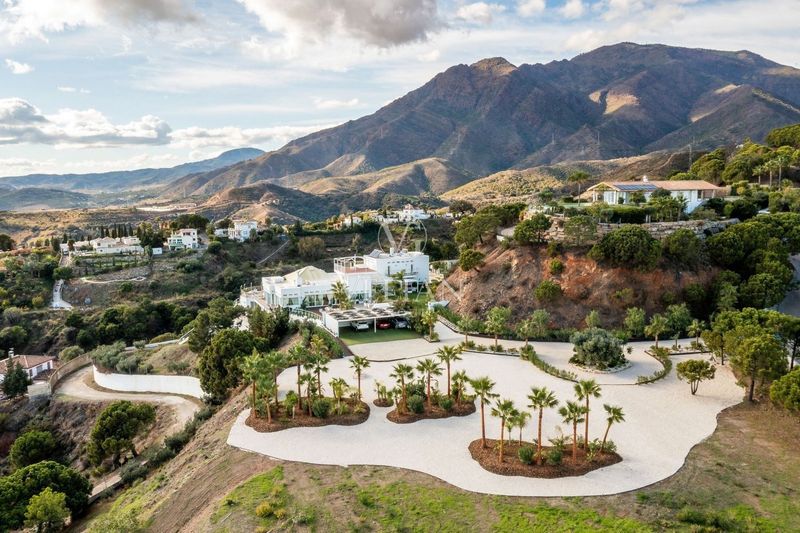 Ático en venta Estepona, Málaga. Ref: 2052. Velian Group