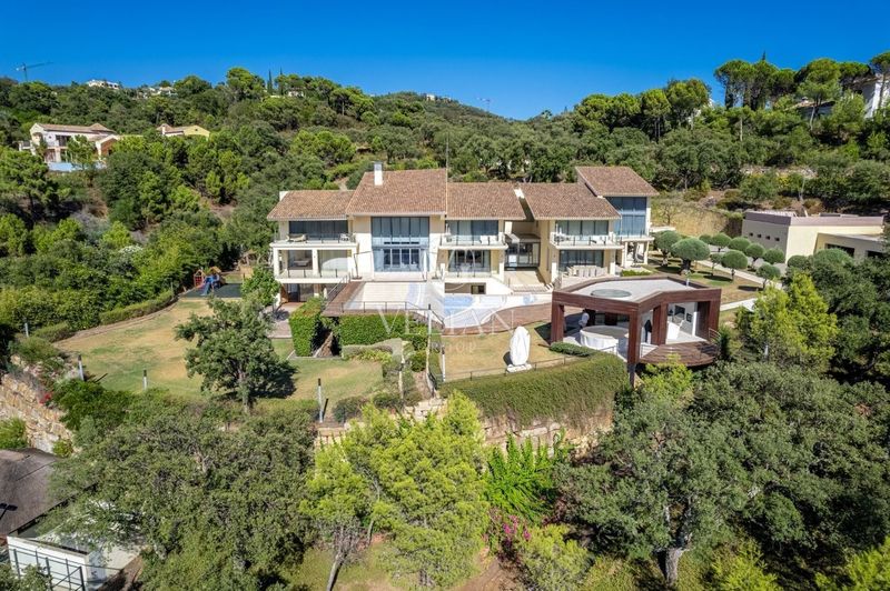 Chalet Independiente en venta Benahavis, Málaga. Ref: 2084. Velian Group