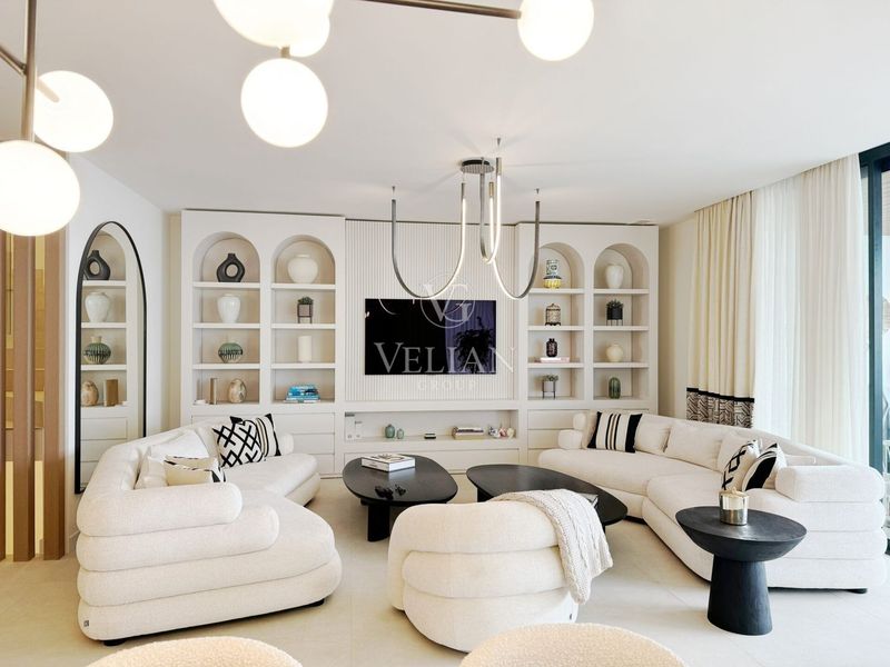 Chalet Independiente en venta Marbella, Málaga. Ref: 2123. Velian Group