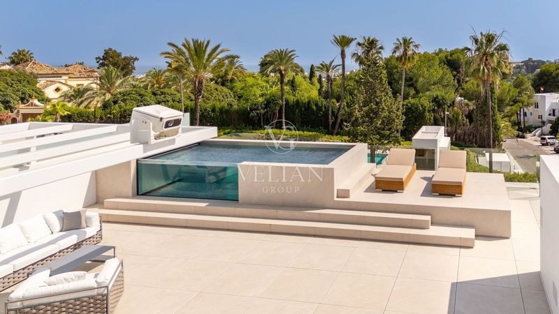 Chalet Independiente en venta Marbella, Málaga. Ref: 2137. Velian Group