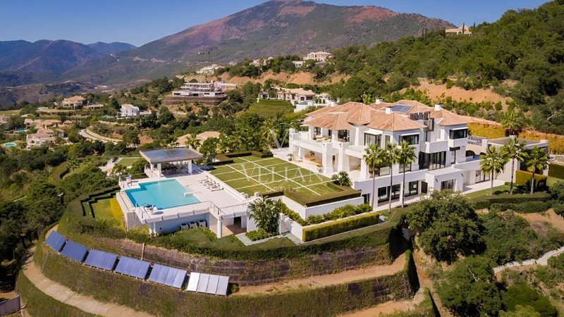 Chalet Independiente en venta Benahavis, Málaga. Ref: 2148. Velian Group