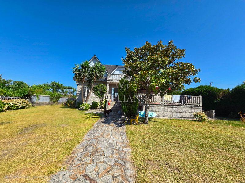 Chalet Independiente en venta Cambados, Pontevedra. Ref: 2155. Velian Group