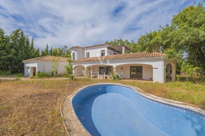 Chalet Independiente en venta San Roque, Cádiz. Ref: 2203. Velian Group