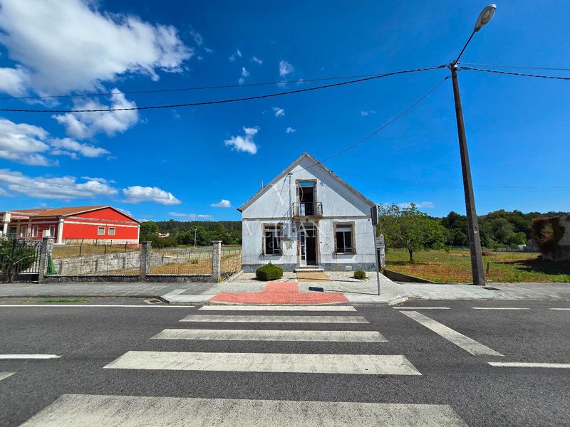 Chalet Independiente en venta Rianxo, A Coruña. Ref: 2208. Velian Group