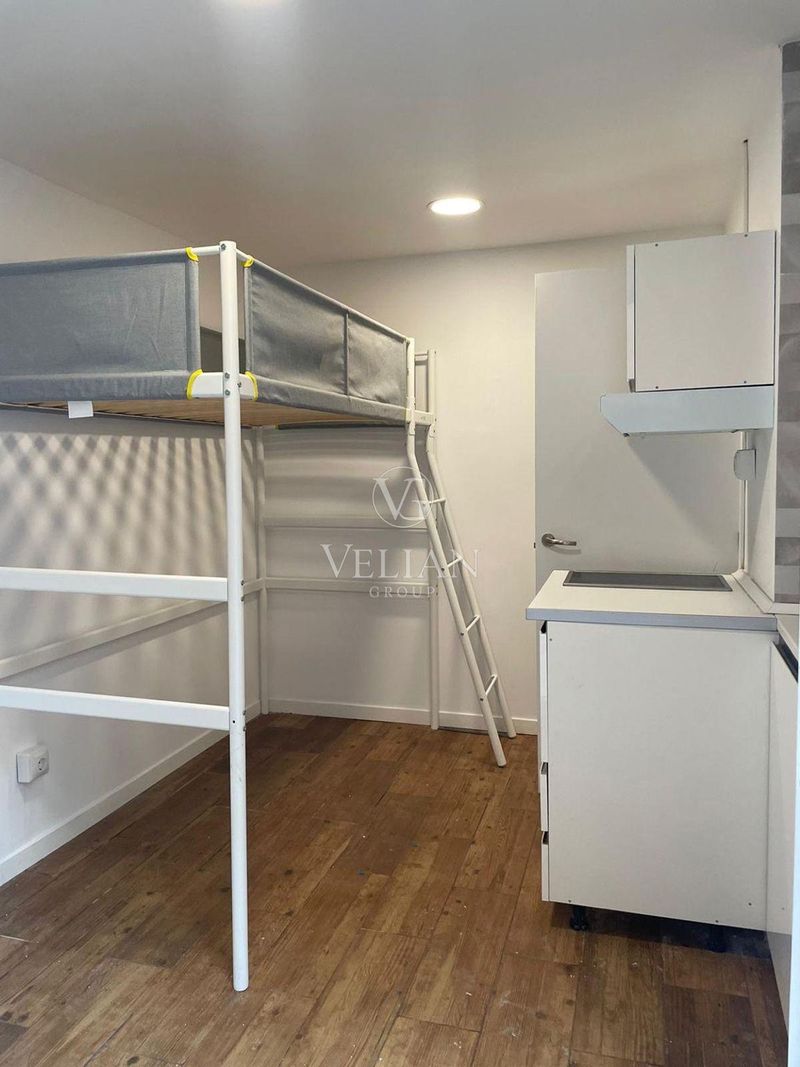 Piso en venta Barcelona. Ref: 2286. Velian Group