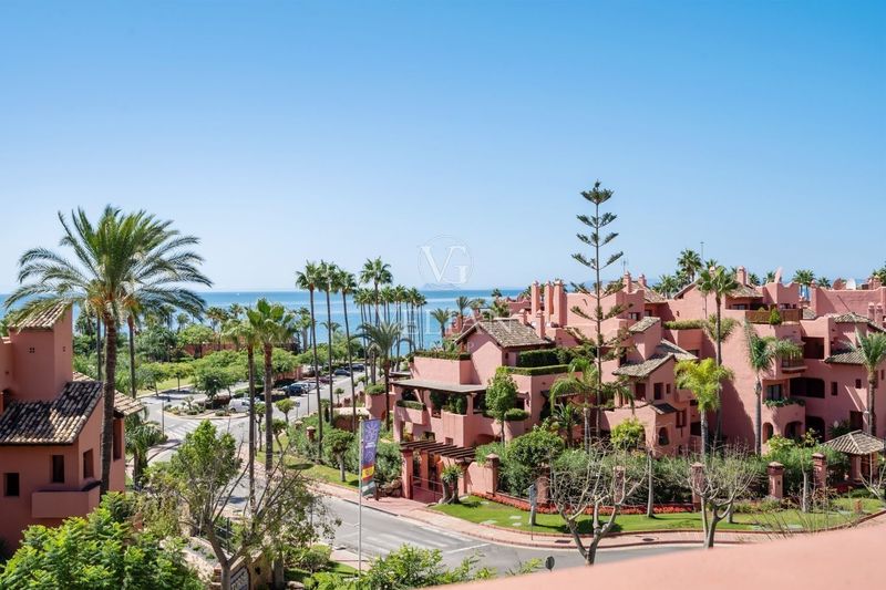 Piso en venta Estepona, Málaga. Ref: 2327. Velian Group