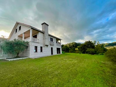 Chalet Independiente en venta Barro, Pontevedra. Ref: 2458. Velian Group
