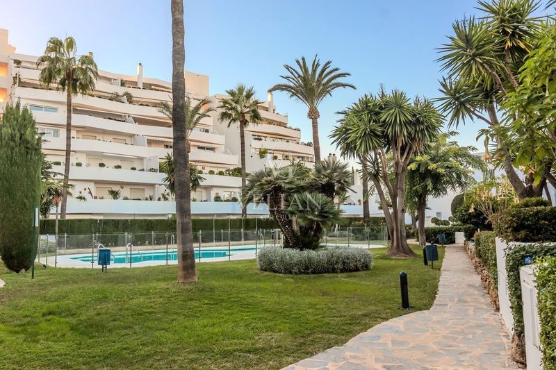 Ático en venta Marbella, Málaga. Ref: 2493. Velian Group