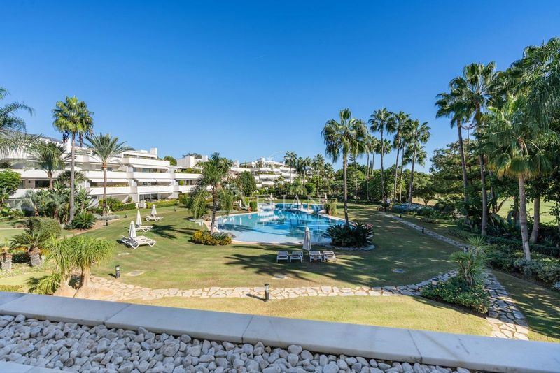 Piso en venta Marbella, Málaga. Ref: 2576. Velian Group