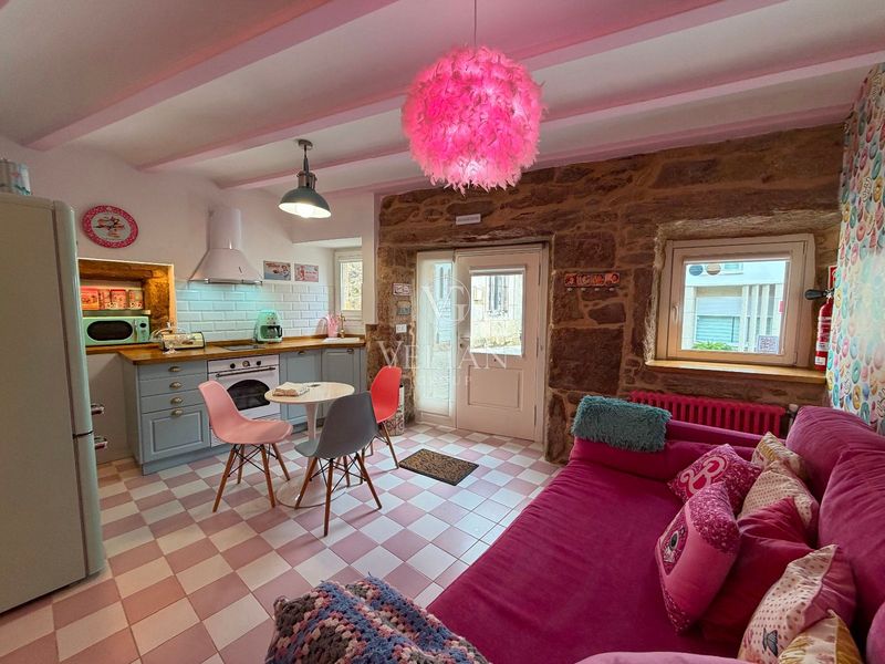 Chalet Independiente en venta Corcubion, A Coruña. Ref: 2758. Velian Group