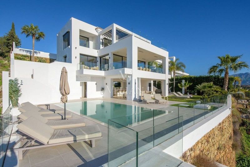 Chalet Independiente en venta Benahavis, Málaga. Ref: 2771. Velian Group