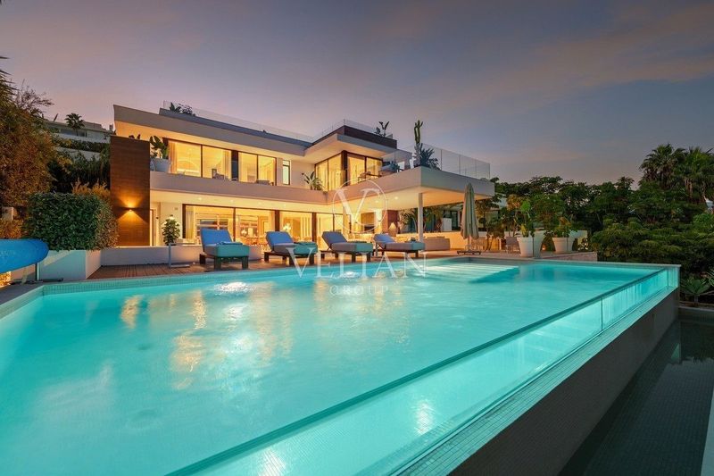 Chalet Independiente en venta Marbella, Málaga. Ref: 2786. Velian Group