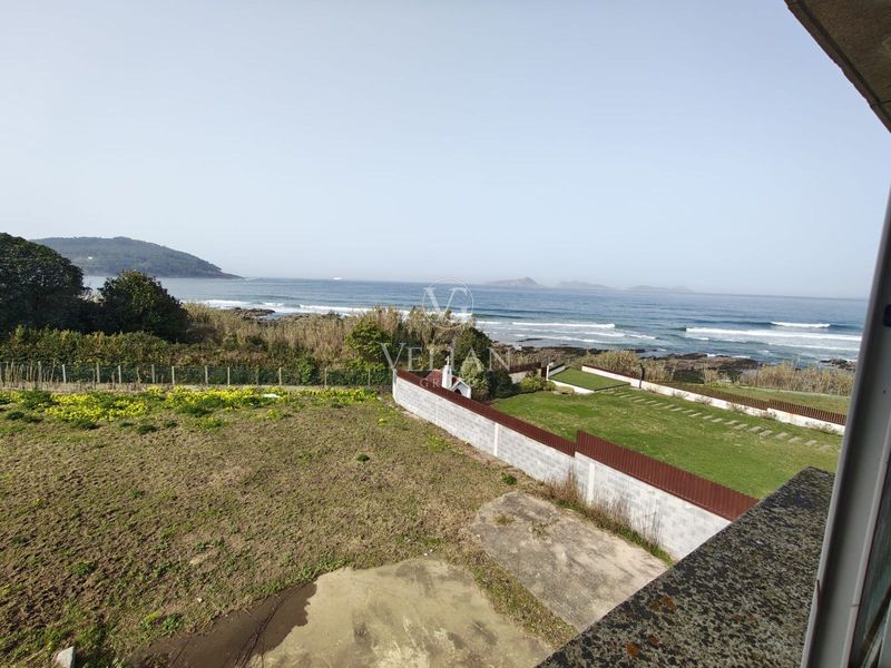 Chalet Independiente en venta Nigrán, Pontevedra. Ref: 2795. Velian Group