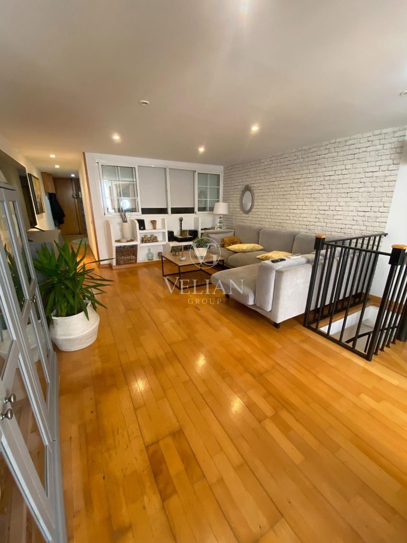 Dúplex en venta Barcelona. Ref: 2821. Velian Group