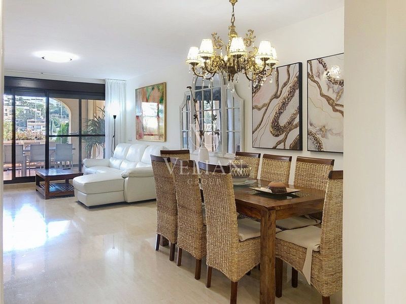 Piso en venta Estepona, Málaga. Ref: 2856. Velian Group