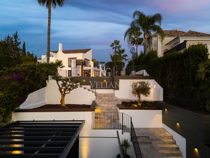 Chalet Independiente en venta Marbella, Málaga. Ref: 2925. Velian Group