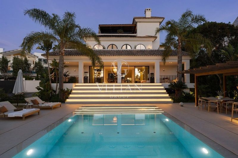 Chalet Independiente en venta Marbella, Málaga. Ref: 2949. Velian Group