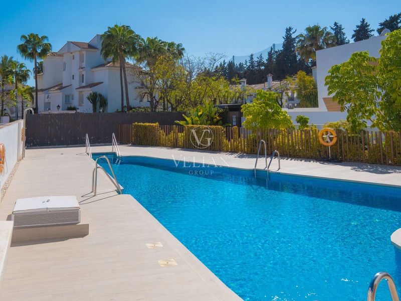 Chalet Independiente en venta Marbella, Málaga. Ref: 2964. Velian Group