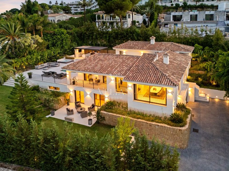 Chalet Independiente en venta Marbella, Málaga. Ref: 2992. Velian Group