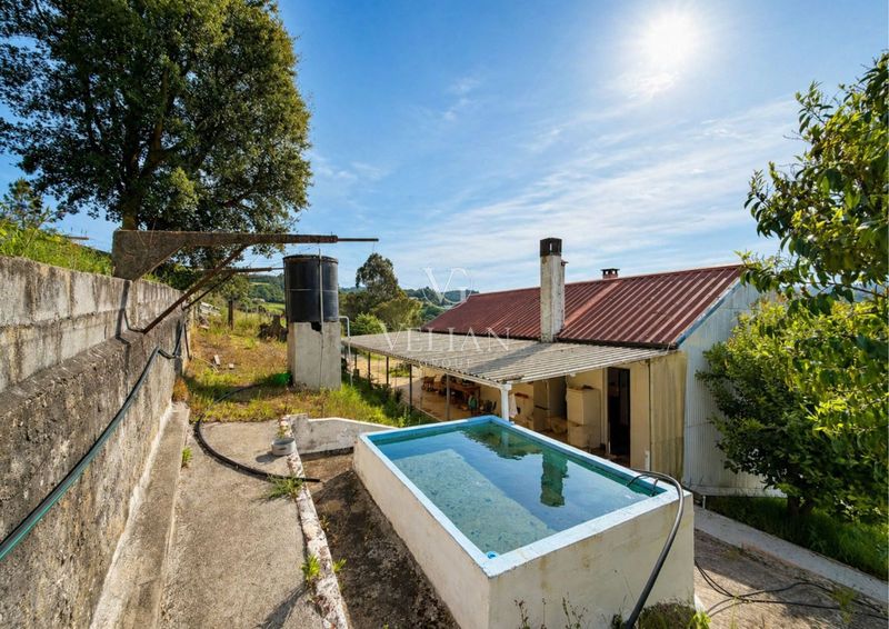Chalet Independiente en venta Vila De Cruces, Pontevedra. Ref: 2996. Velian Group
