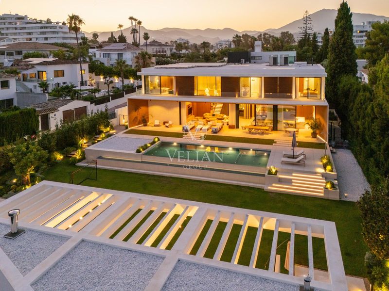 Chalet Independiente en venta Marbella, Málaga. Ref: 3010. Velian Group