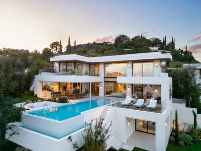 Chalet Independiente en venta Benahavis, Málaga. Ref: 3012. Velian Group