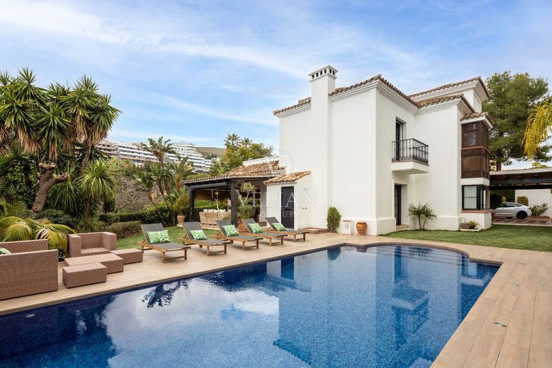 Chalet Independiente en venta Benahavis, Málaga. Ref: 3022. Velian Group