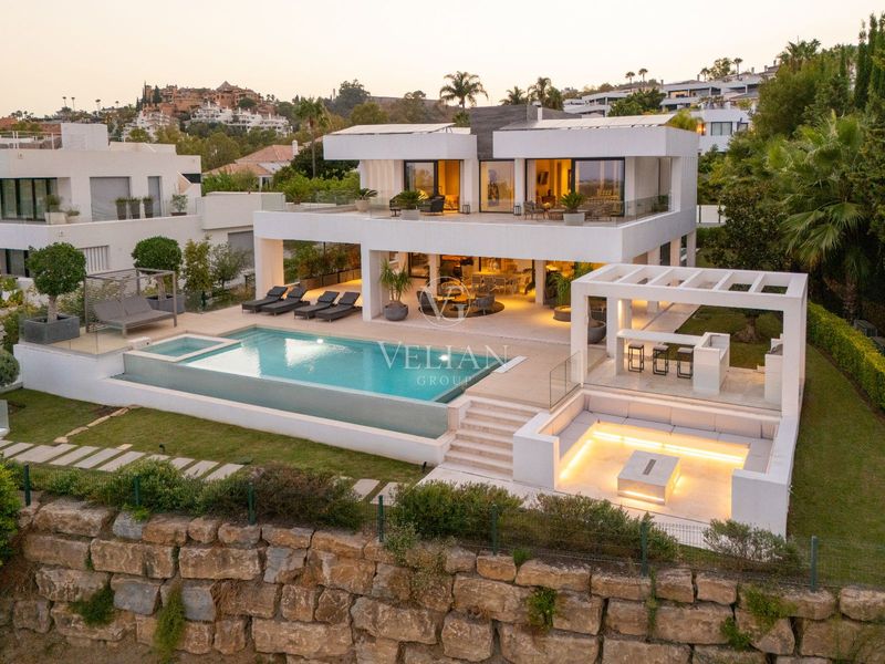 Chalet Independiente en venta Marbella, Málaga. Ref: 3024. Velian Group