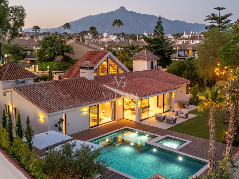 Chalet Independiente en venta Marbella, Málaga. Ref: 3051. Velian Group