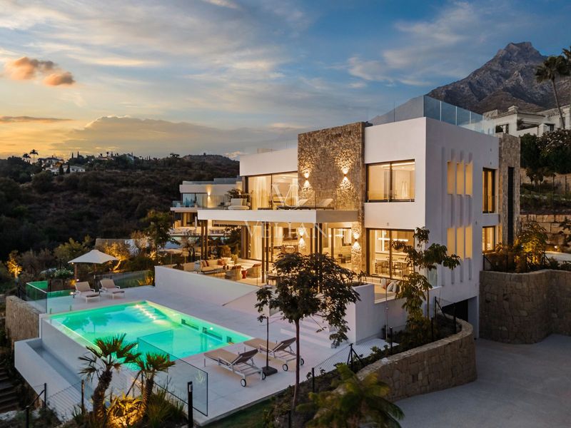 Chalet Independiente en venta Marbella, Málaga. Ref: 3055. Velian Group