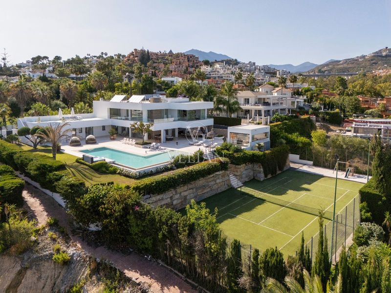 Chalet Independiente en venta Marbella, Málaga. Ref: 3085. Velian Group