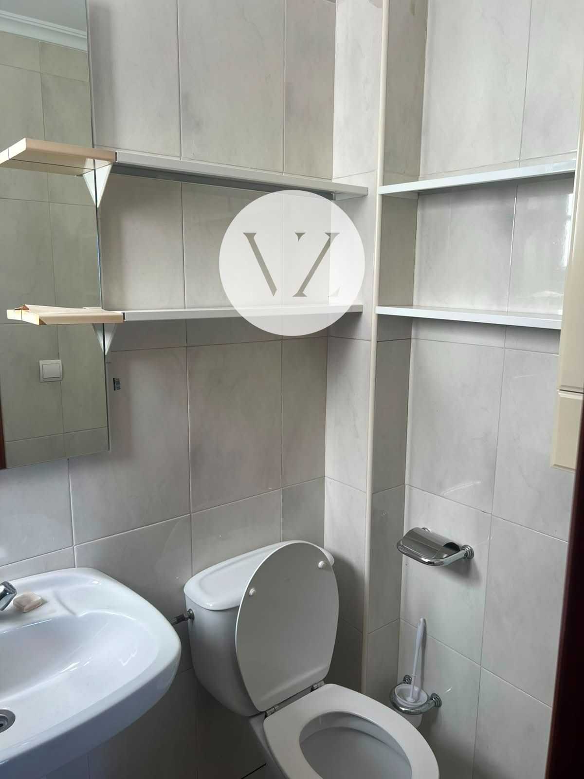 BAÑO - ¡PISO EN VENTA CON GARAJE INCLUIDO Y EXCELENTE UBICACIÓN EN SALAMANCA!