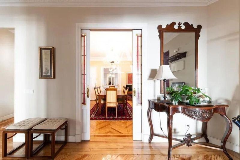 Flat for sale Madrid. Ref: 1166. Vendre&Archeter Inmobiliaria